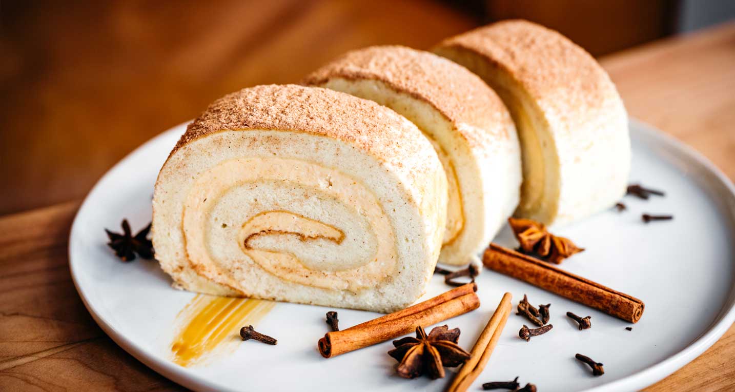White Wolf Pastry Roll Cake