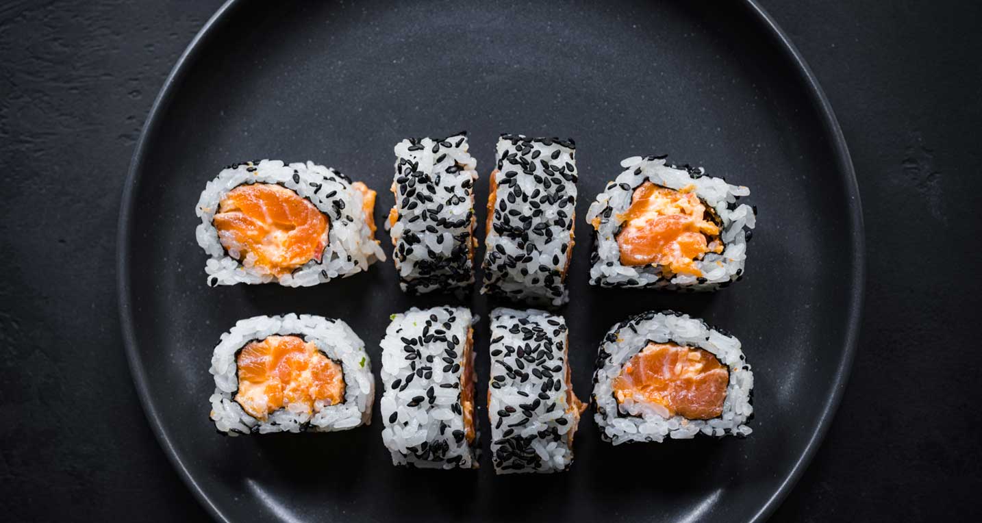 Noble Fish Sushi Black Plate