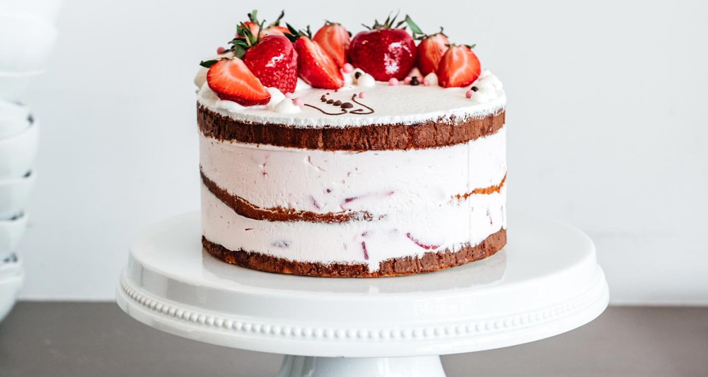 White Wolf Strawberry Cake